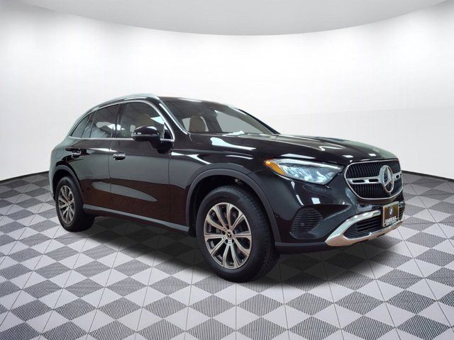 2023 Mercedes-Benz GLC 300
