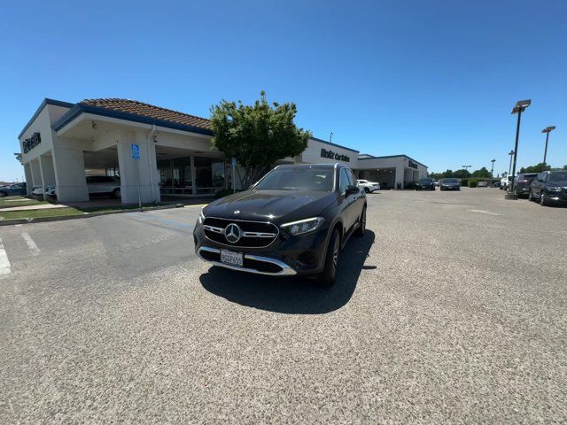 2023 Mercedes-Benz GLC 300