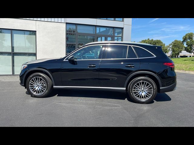 2023 Mercedes-Benz GLC 300