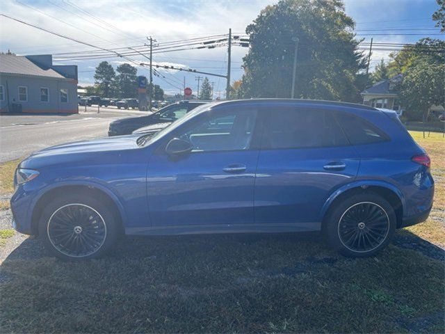 2023 Mercedes-Benz GLC 300