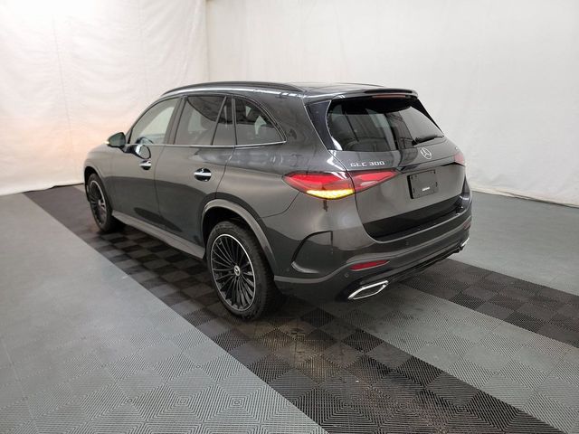 2023 Mercedes-Benz GLC 300