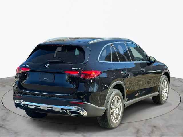2023 Mercedes-Benz GLC 300