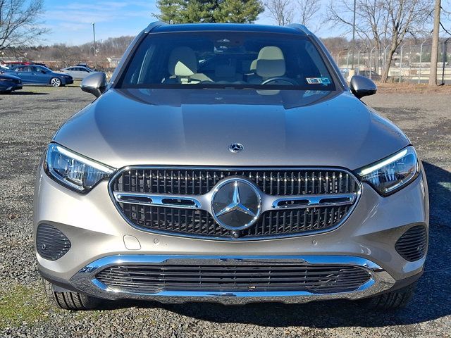 2023 Mercedes-Benz GLC 300