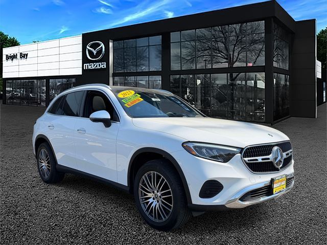 2023 Mercedes-Benz GLC 300