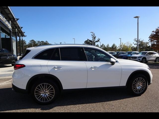 2023 Mercedes-Benz GLC 300