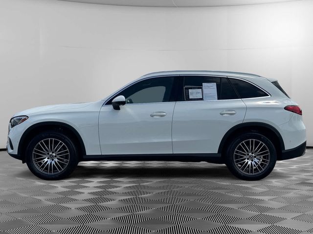 2023 Mercedes-Benz GLC 300