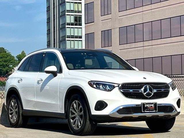2023 Mercedes-Benz GLC 300