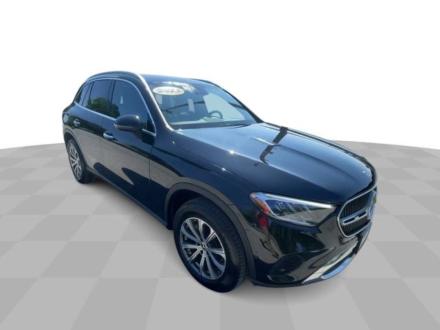 2023 Mercedes-Benz GLC 300