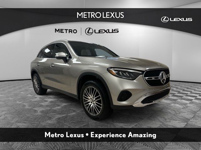 2023 Mercedes-Benz GLC 300