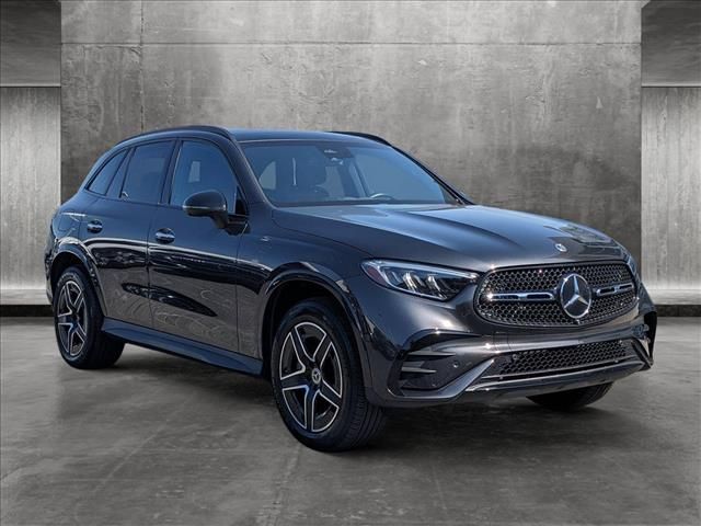 2023 Mercedes-Benz GLC 300