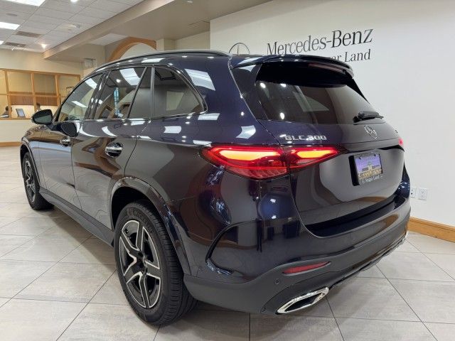 2023 Mercedes-Benz GLC 300