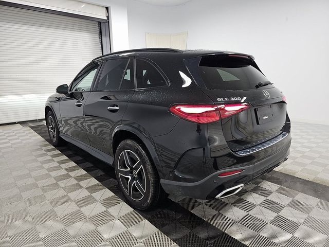 2023 Mercedes-Benz GLC 300