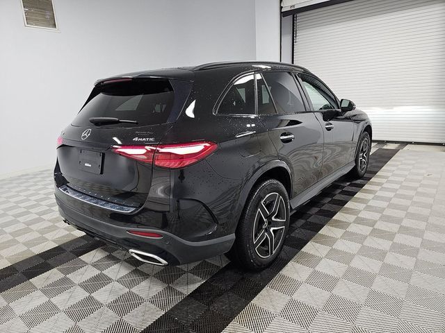 2023 Mercedes-Benz GLC 300