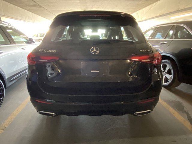 2023 Mercedes-Benz GLC 300