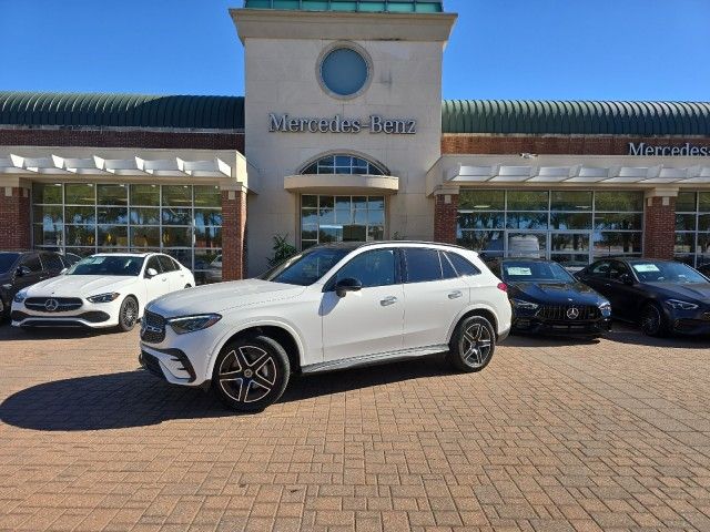 2023 Mercedes-Benz GLC 300