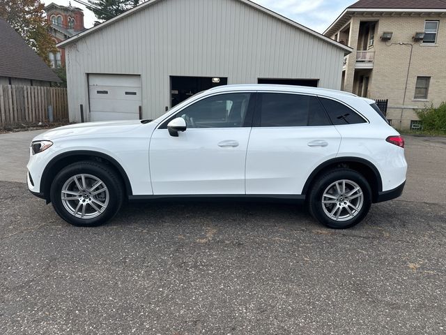 2023 Mercedes-Benz GLC 300