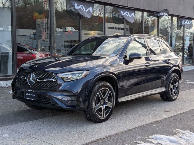 2023 Mercedes-Benz GLC 300