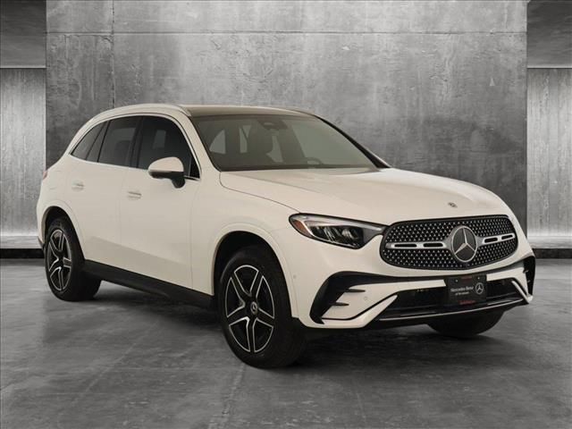 2023 Mercedes-Benz GLC 300