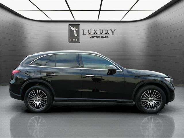 2023 Mercedes-Benz GLC 300