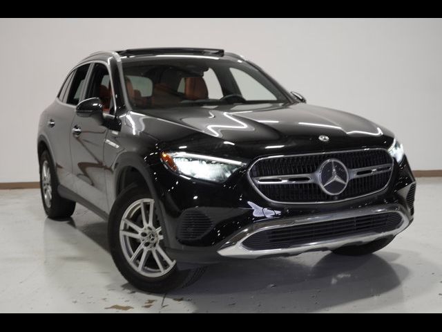 2023 Mercedes-Benz GLC 300