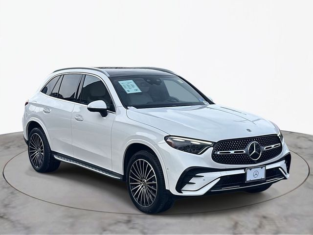 2023 Mercedes-Benz GLC 300