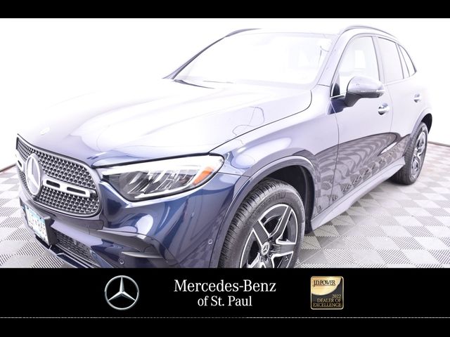 2023 Mercedes-Benz GLC 300