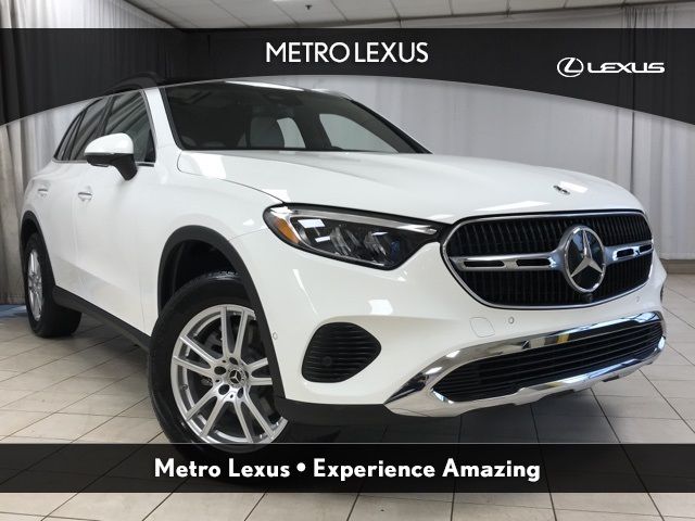 2023 Mercedes-Benz GLC 300