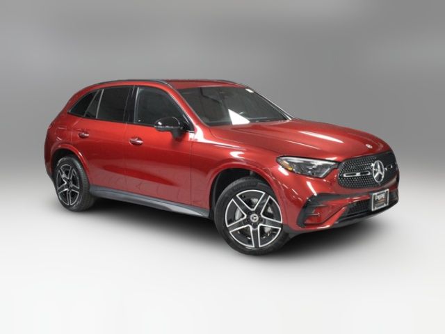 2023 Mercedes-Benz GLC 300