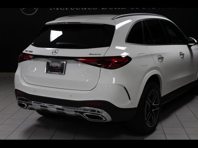 2023 Mercedes-Benz GLC 300