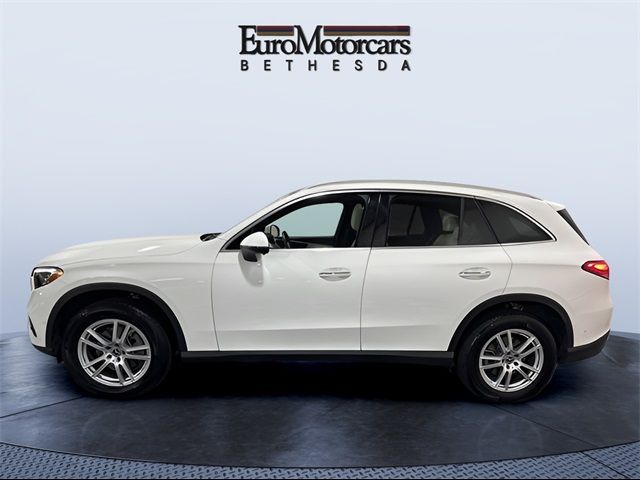 2023 Mercedes-Benz GLC 300