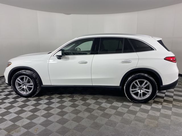 2023 Mercedes-Benz GLC 300