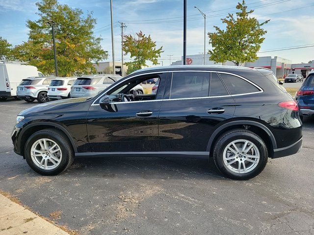 2023 Mercedes-Benz GLC 300