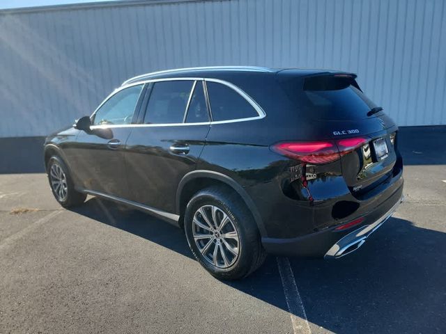 2023 Mercedes-Benz GLC 300