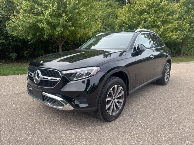 2023 Mercedes-Benz GLC 300