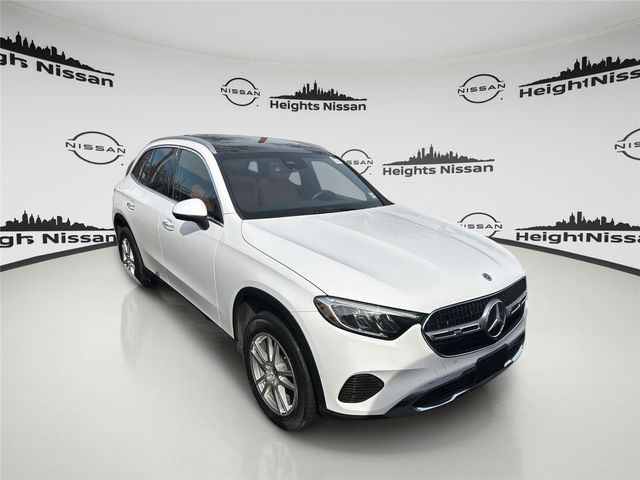 2023 Mercedes-Benz GLC 300