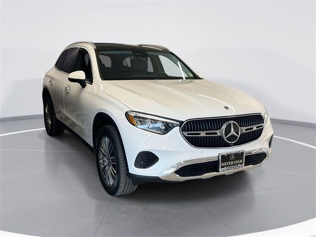 2023 Mercedes-Benz GLC 300