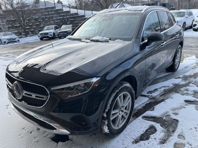 2023 Mercedes-Benz GLC 300