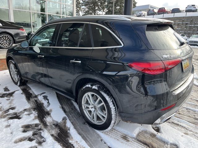 2023 Mercedes-Benz GLC 300