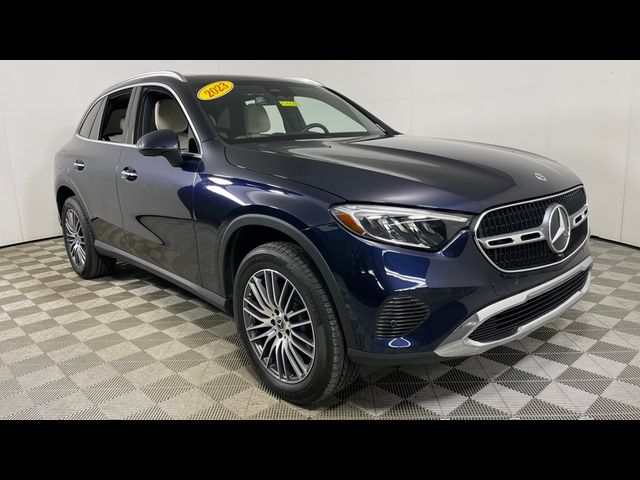 2023 Mercedes-Benz GLC 300