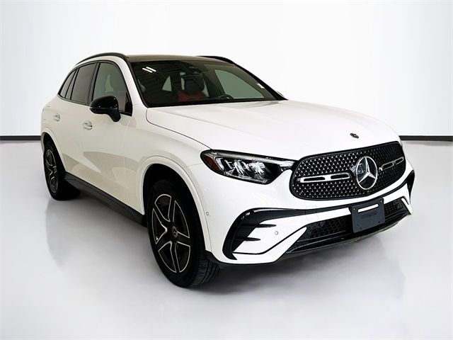 2023 Mercedes-Benz GLC 300