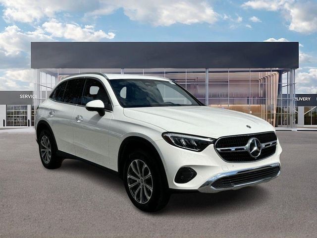2023 Mercedes-Benz GLC 300