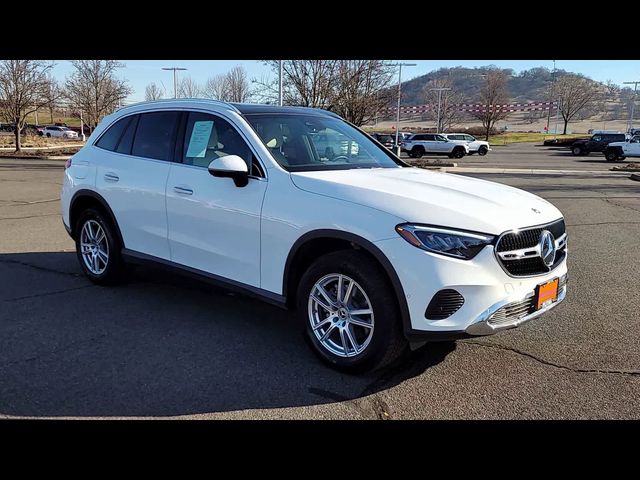 2023 Mercedes-Benz GLC 300