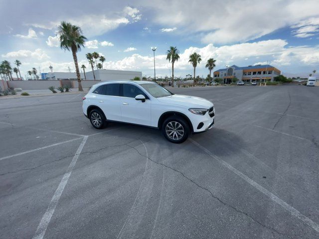 2023 Mercedes-Benz GLC 300