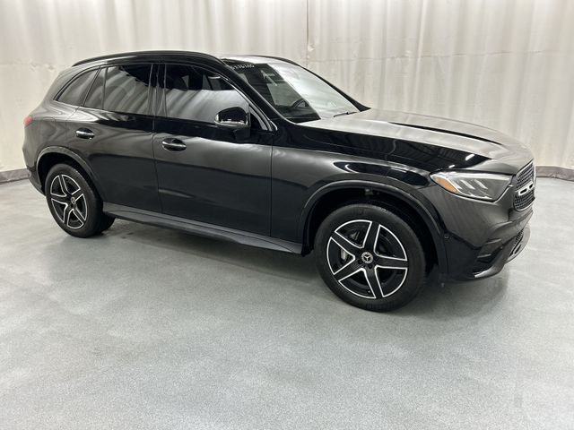 2023 Mercedes-Benz GLC 300