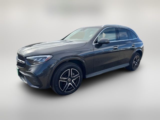 2023 Mercedes-Benz GLC 300