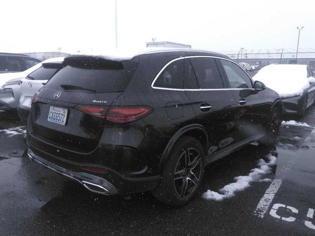 2023 Mercedes-Benz GLC 300