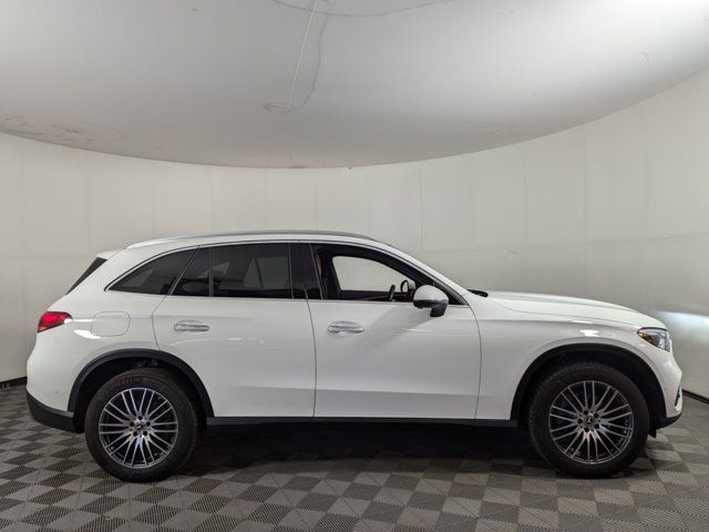 2023 Mercedes-Benz GLC 300