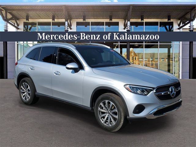 2023 Mercedes-Benz GLC 300