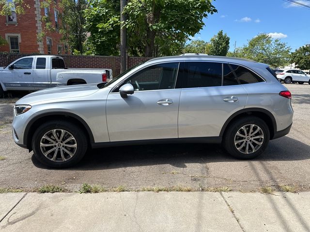 2023 Mercedes-Benz GLC 300