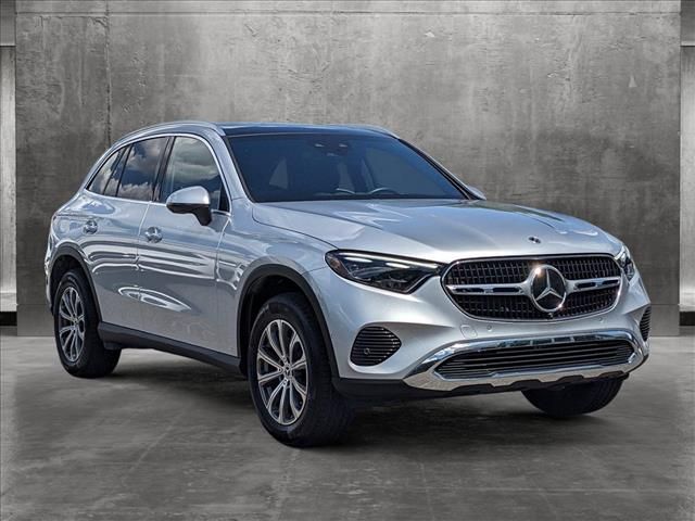 2023 Mercedes-Benz GLC 300